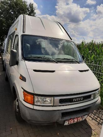 Vrakbiler auto Iveco Daily 50 C15 2006/1