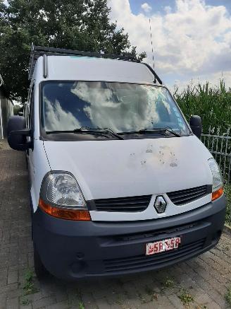 Démontage voiture Renault Master 2.5 DCI 2008/1