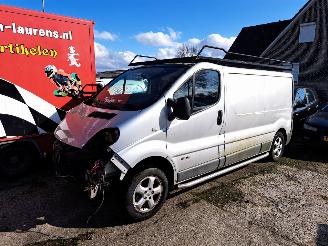 Sloopauto Renault Trafic 2.0 dci 2009/7