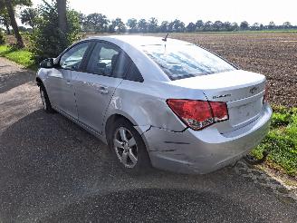 Chevrolet Cruze  picture 3