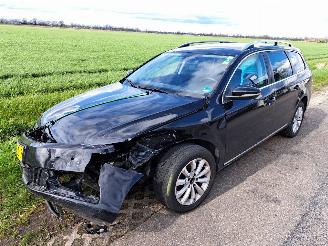 skadebil auto Volkswagen Passat 1.4 TSI BMT 2011/8