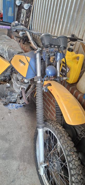 krockskadad bil motor Kawasaki   1981/1