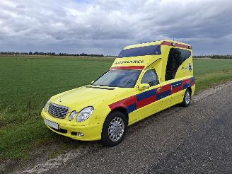 uszkodzony samochody osobowe Mercedes E-klasse 270 cdi 2005/4