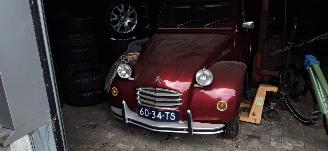 damaged passenger cars Citroën 2-cv  1972/3