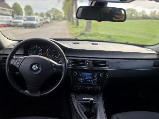 BMW 3-serie 318i sedan picture 6