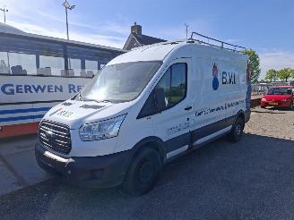 Ford Transit  picture 1