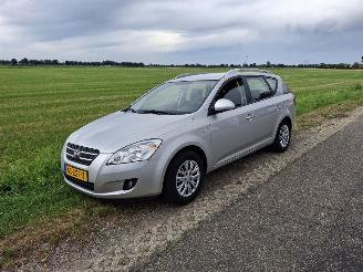 Auto incidentate Kia Ceed SW 1.6 16V 2009/4