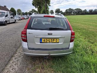 Kia Ceed SW 1.6 16V picture 4
