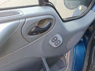Ford Transit 2.2 tdci picture 9