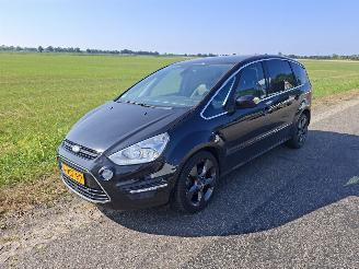 uszkodzony samochody osobowe Ford S-Max 1.6 16v SCTI 2011/9