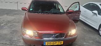 Volvo S-60 2.4 T picture 3