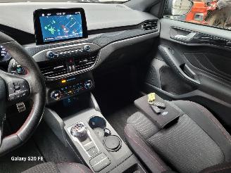 Ford Focus Wagon 1.0 Automaat 92-KW EcoBoost ST-Line picture 18