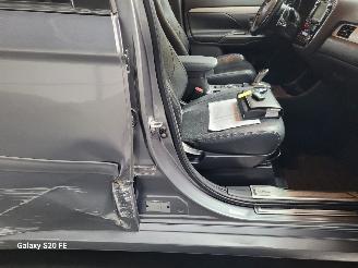 Mitsubishi Outlander 2.0 PHEV 89-KW Automaat Instyle 4-WD picture 11