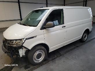 skadebil bedrijf Volkswagen Transporter L1H1 2.0 TDi 110-KW DSG Bestelwagen 2024/4