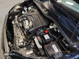 Peugeot 2008 Hybrid 1.2 100-KW Automaat Style picture 9