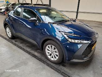 Unfallwagen Toyota C-HR Hybrid 1.8 72-KW Automaat Business 2024/9