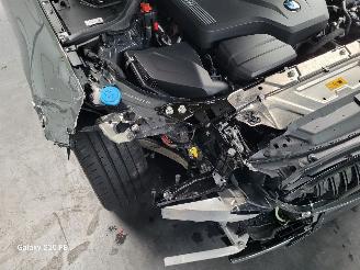 BMW 3-serie 330e Limo 215-KW Automaat M-SPORT picture 9