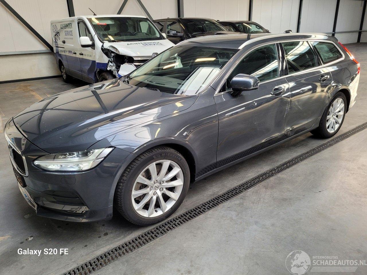 Volvo V-90 2.0 T4 140-KW Automaat Momentum Leder