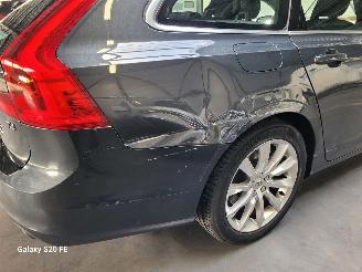 Volvo V-90 2.0 T4 140-KW Automaat Momentum Leder picture 8