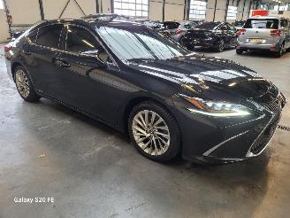 Lexus ES 300h Hybrid 2.5 131-KW Automaat picture 7