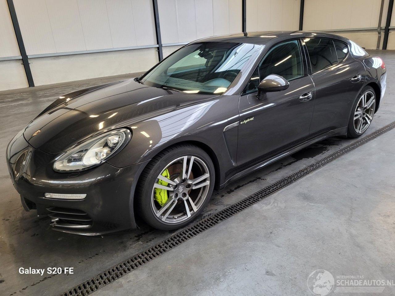 Porsche Panamera S 3.0 e-Hybrid 245-KW Automaat Plug-In