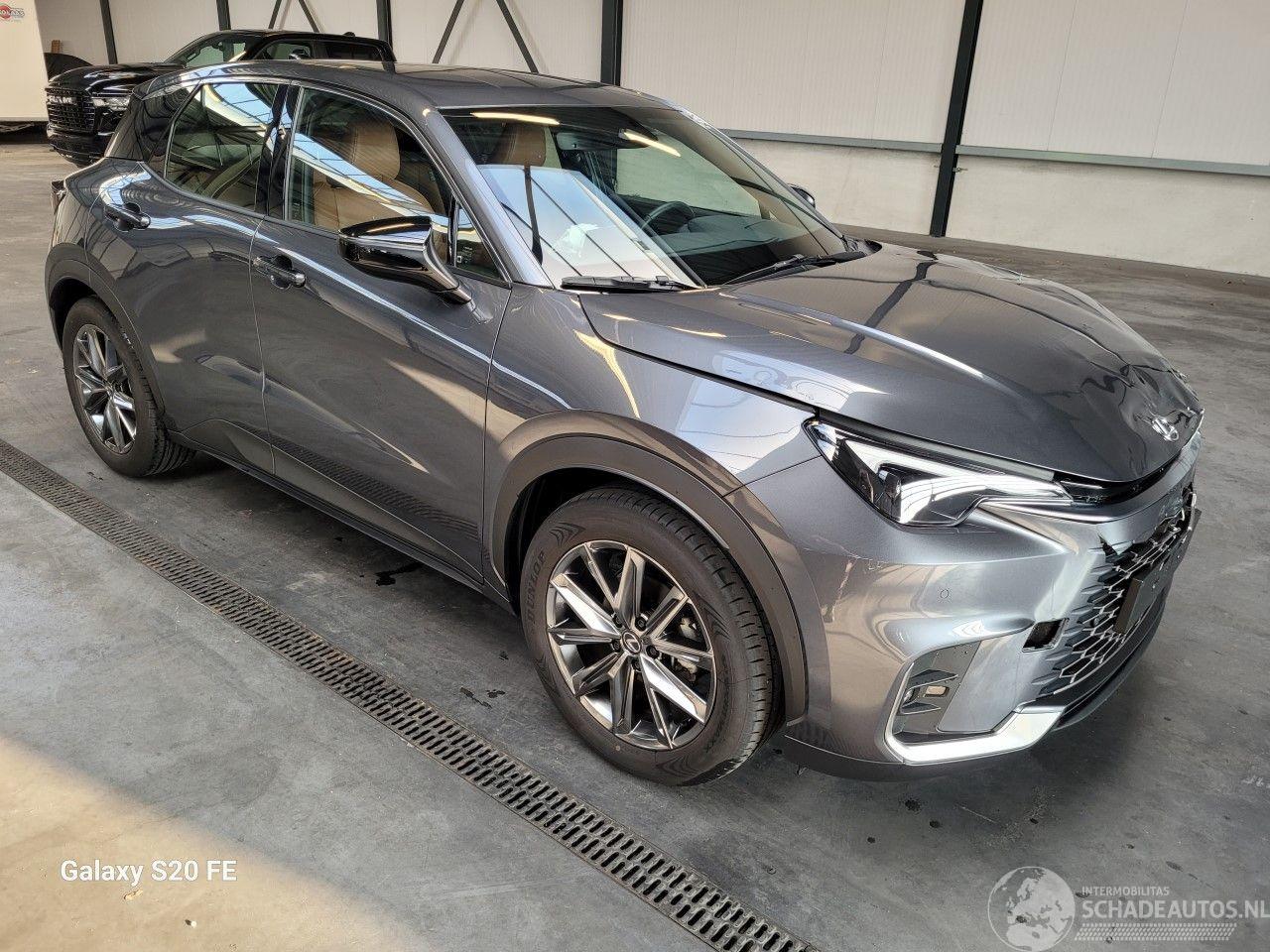 Lexus LBX Hybrid 1.5 67-KW Automaat Elegance Leder