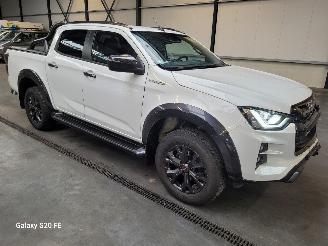 Isuzu D-Max 1.9d 120-KW Automaat 4-WD Dubbel-Cabine picture 1