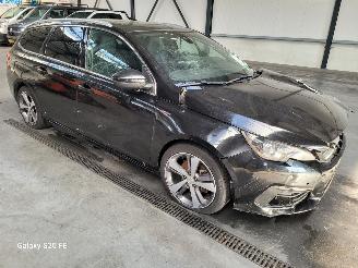 Damaged car Peugeot 308 SW 1.5 HDi 96-KW Automaat GT-Line Panoramadak 2019/6