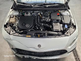 Mercedes A-klasse 250e 120-KW Automaat AMG 5drs Facelift picture 9