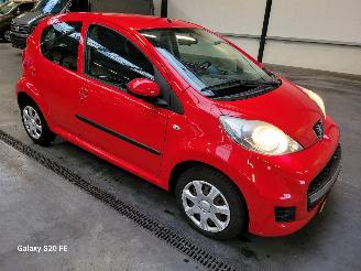 Avarii autoturisme Peugeot 107 1.0i-12v 50-KW XS 5drs 2011/3