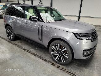 Vaurioauto  passenger cars Land Rover Range Rover HSE 3.0 P460e Automaat 4-WD Plug-In-Hybrid 2024/8