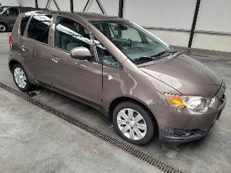 Coche accidentado Mitsubishi Colt 1.3 70-KW Automaat 5drs Edition Two 2012/6
