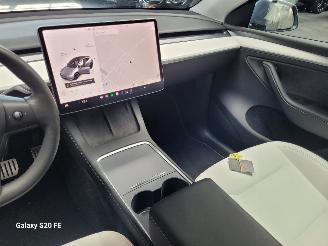 Tesla Model Y Performance 393-KW Automaat AWD picture 21