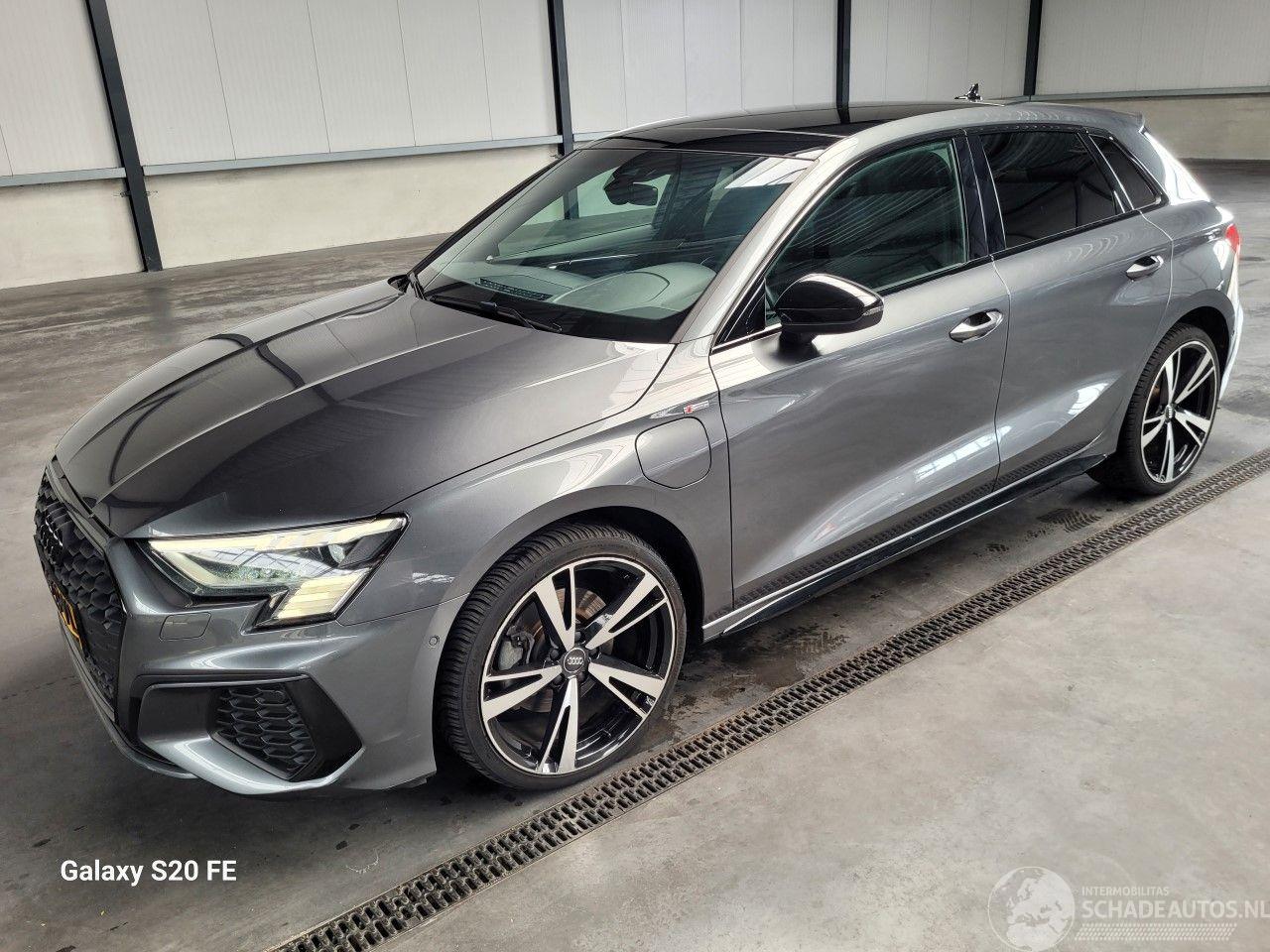 Audi A3 Sportback 40 TFSIe 150-KW S-Tronic S-Line 5drs