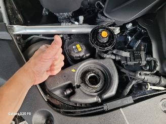 BMW 5-serie 530e Limo 215-KW Automaat M-SPORT Facelift picture 14