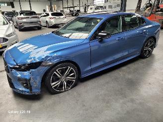 Volvo S-60 2.0 B4 145-KW Automaat R-DESIGN Panoramadak picture 4