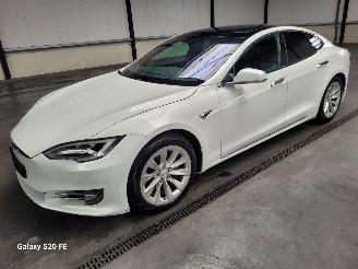 Unfallwagen Tesla Model S 100d 386-KW Automaat AWD Panoramadak 2018/3