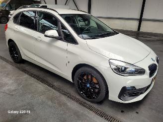 damaged passenger cars BMW 2-serie Active Tourer 225xe 100-KW Automaat Plug-In-Hybrid 2018/7