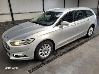 Coche accidentado Ford Mondeo Wagon 1.5 EcoBoost 118-KW 6-Bak Titanium 2016/4