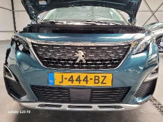 Peugeot 5008 PureTech 1.2 96-KW Automaat 7-Persoons picture 11