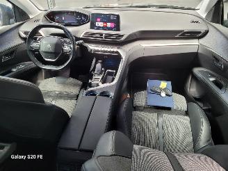 Peugeot 5008 PureTech 1.2 96-KW Automaat 7-Persoons picture 20