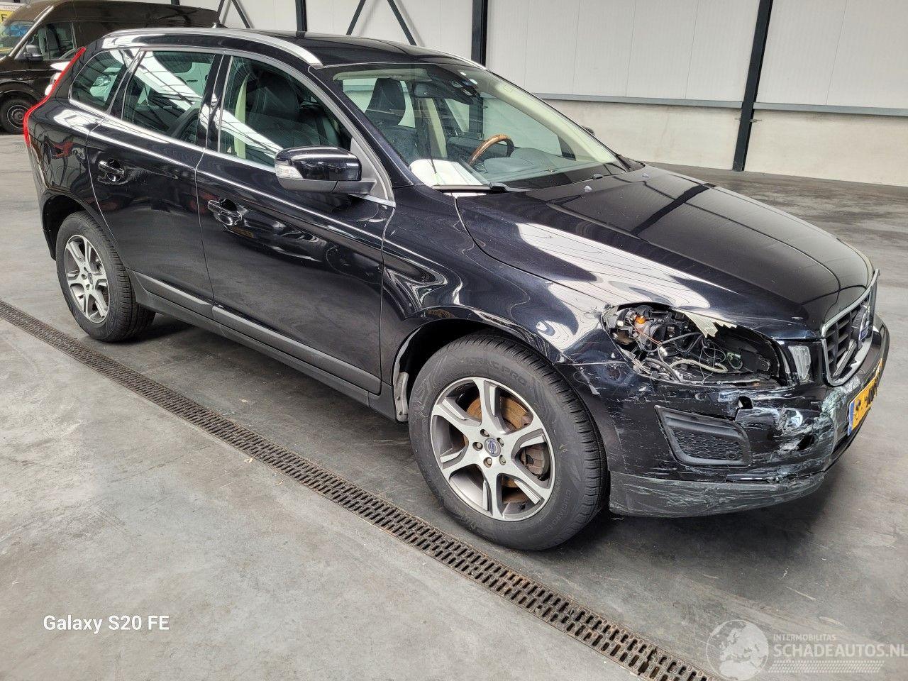 Volvo Xc-60 3.2 179-KW Automaat AWD Summum
