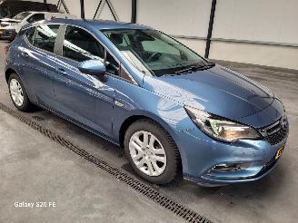 Avarii autoturisme Opel Astra 1.0 Business 77-KW 5-Bak 5drs 2016/8