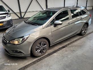 Auto incidentate Opel Astra Sports Tourer 1.4 Turbo 110-KW Automaat 120-Jaar-Edition 2019/10
