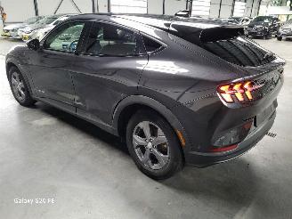 Ford Mustang Mach-e 221-KW 75kwh Automaat RWD Panoramadak picture 4