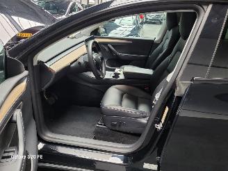 Tesla Model Y Dual Motor 378-KW Automaat AWD picture 17