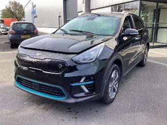 Salvage car Kia Niro Niro I (DE), SUV, 2016 / 2022 E-Niro 64 kWh 2021/8