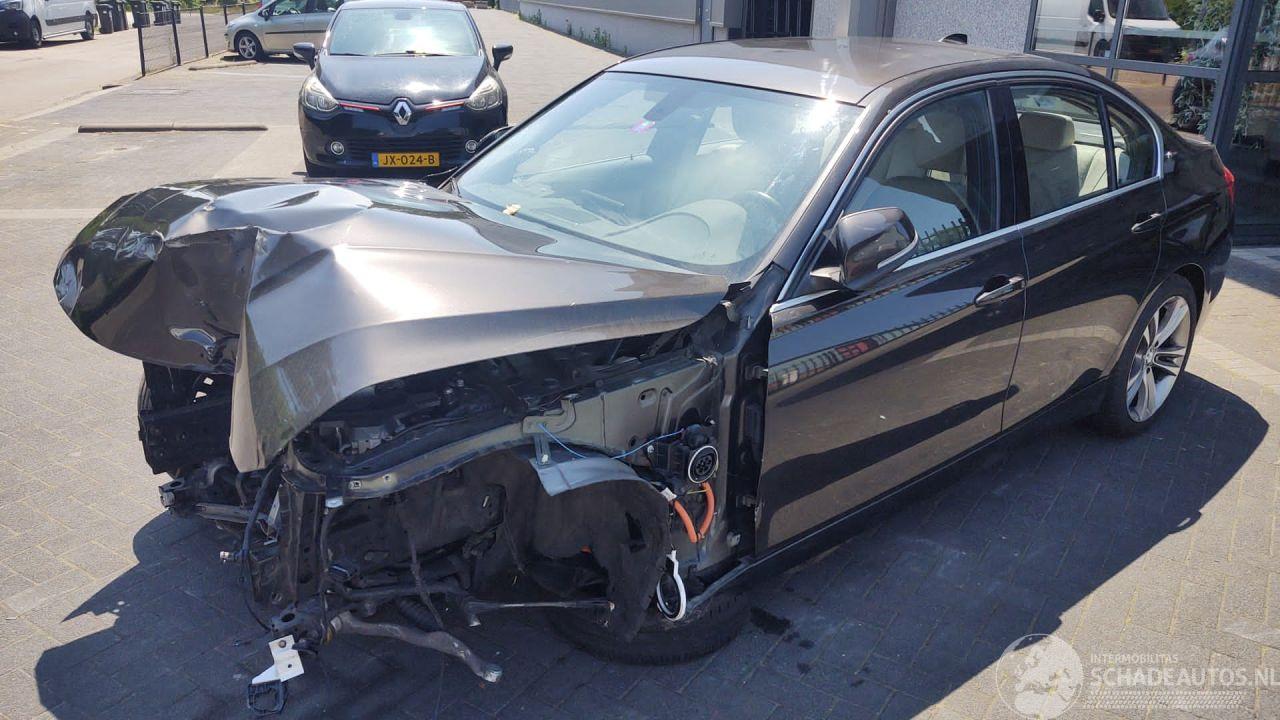 BMW 3-serie 330e Centrennial High Executive