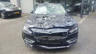 Volvo S-90 2.0 T4 Inscription picture 2