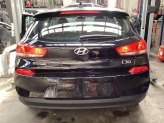 Hyundai I-30 i30 (PDEB5/PDEBB/PDEBD/PDEBE), Hatchback, 2016 1.0 T-GDI 12V picture 13